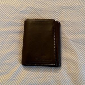 Tommy Bahama 3 fold wallet